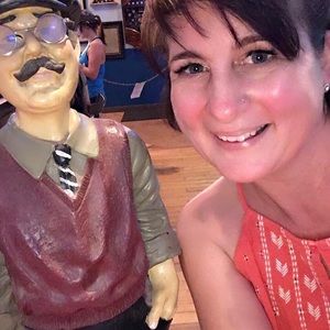 Meet your Posher, Carrie